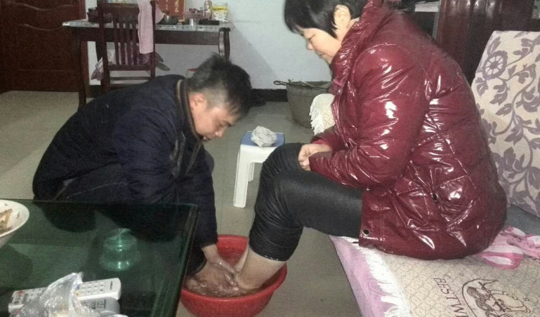 你為父母洗過(guò)腳嗎？