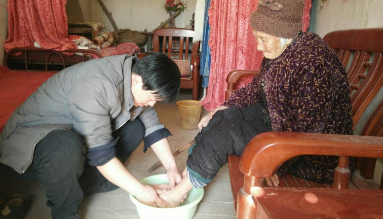 你為父母洗過(guò)腳嗎？