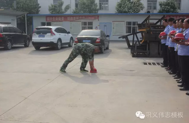 全民皆兵，來之能戰(zhàn)，戰(zhàn)之則勝【偉志鋼模板廠家】