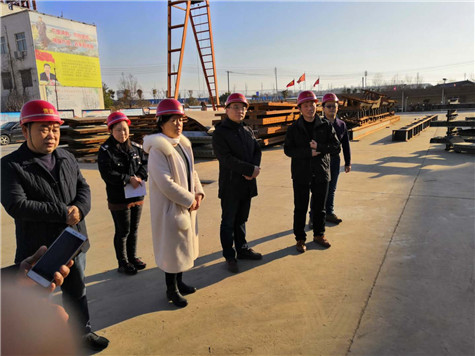 歡迎康局長帶隊(duì)到河洛鎮(zhèn)偉志模板進(jìn)行考核