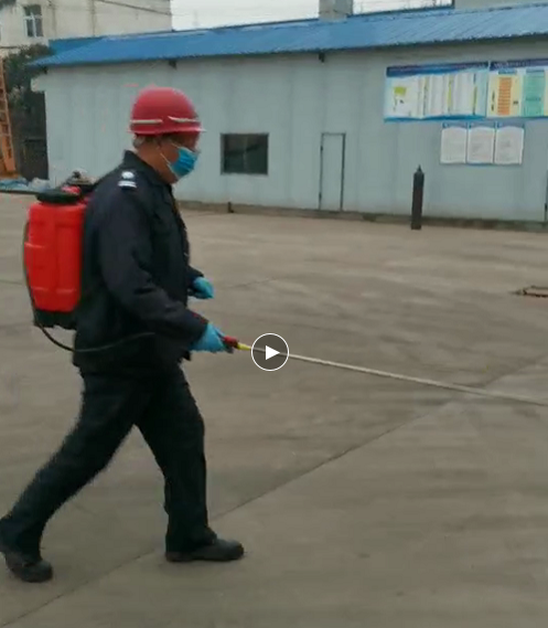 疫情之下,鋼模板廠家消毒工作成為每天開始上班前的重要任務(wù)